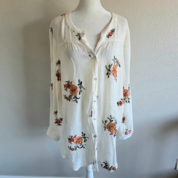 Fig and Flower Blouse Top Plus Size 2X 1X Floral Embroidered Semi Sheer Crinkle - Picture 2 of 8
